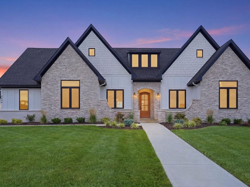 9034 York Crest Drive, York charter township