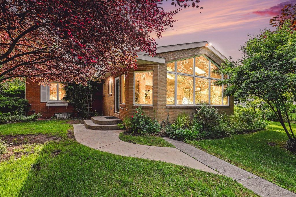 6458 Lakeshore Road, Burtchville township