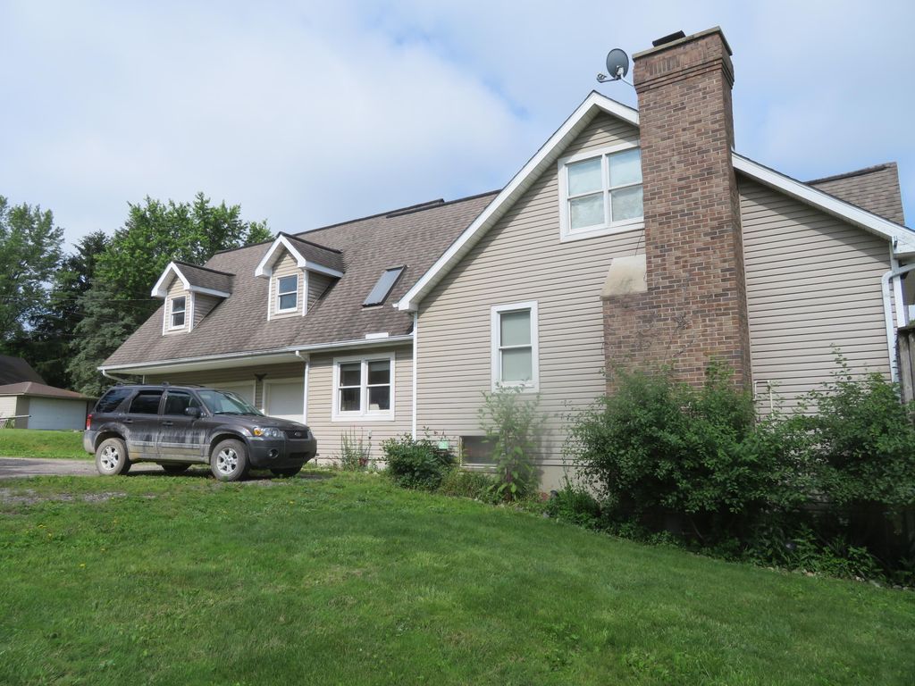 12004 Elmdale Drive, Freedom township