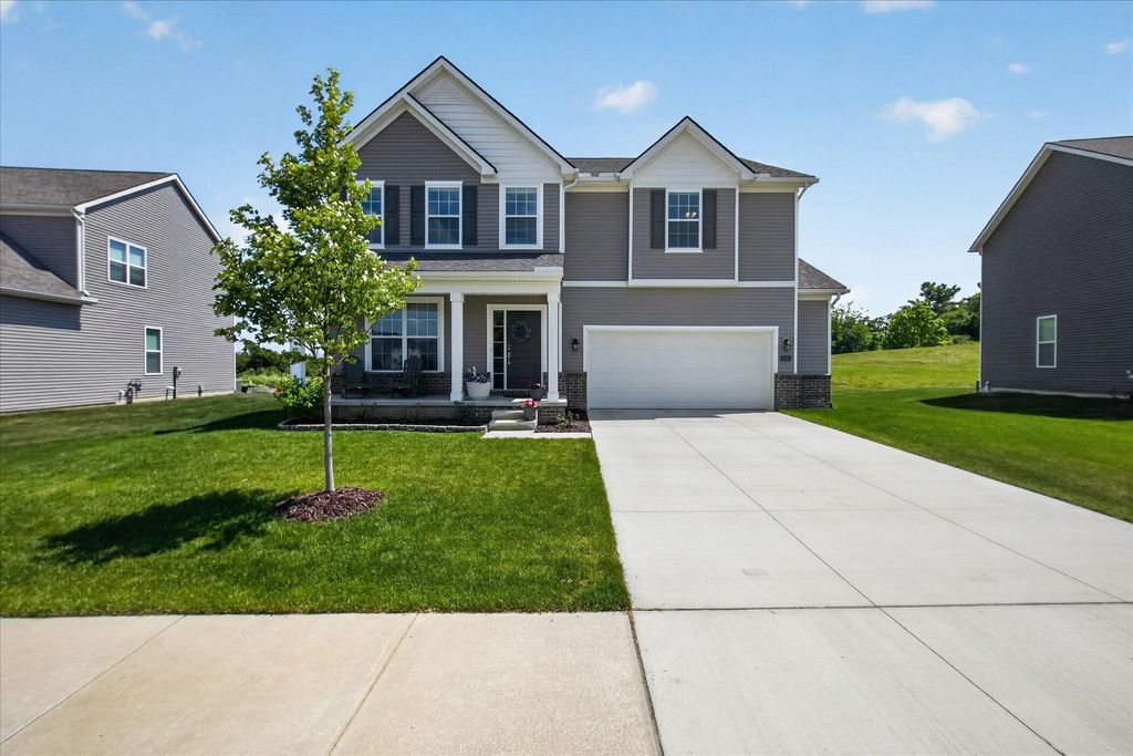 2747 Salt Springs Drive, Saline township