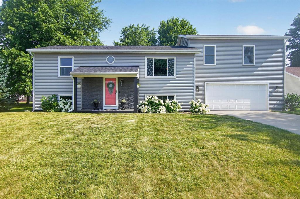 438 South Street, Blissfield township