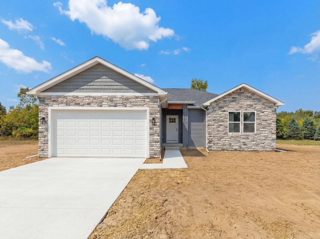 2815 Gady Pines Drive, Raisin township