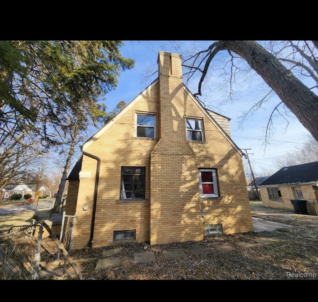 15646 Saratoga Avenue, Detroit city