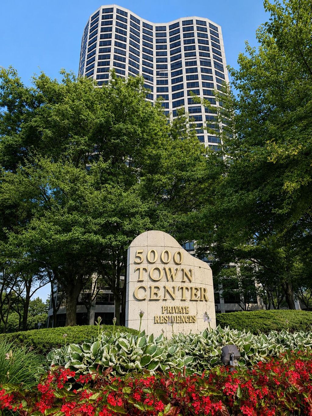 5000 Town Center Unit: 908, Southfield