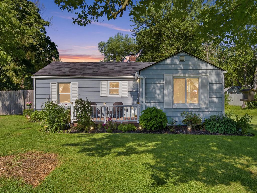 2411 Wadhams Road, Kimball township
