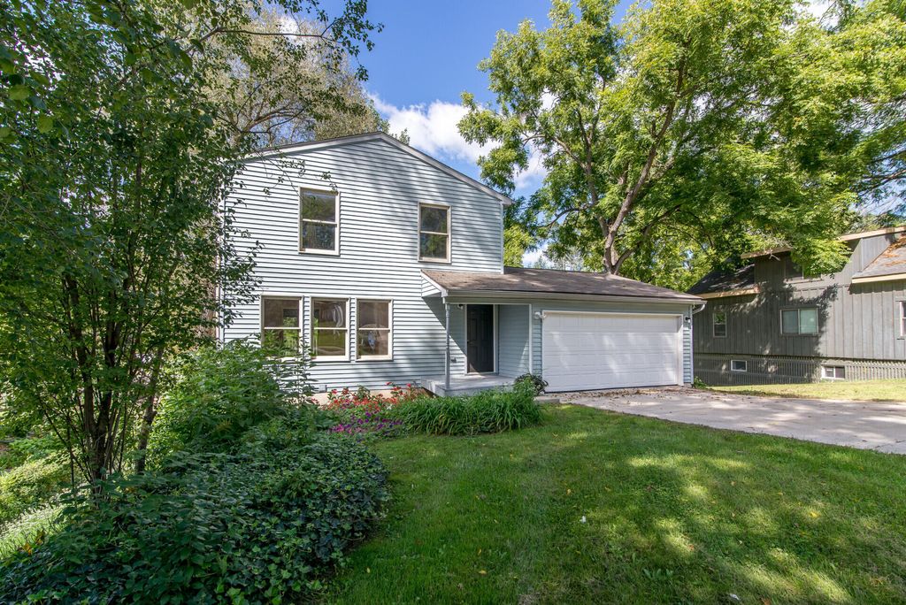 60 Luella Avenue, Scio township