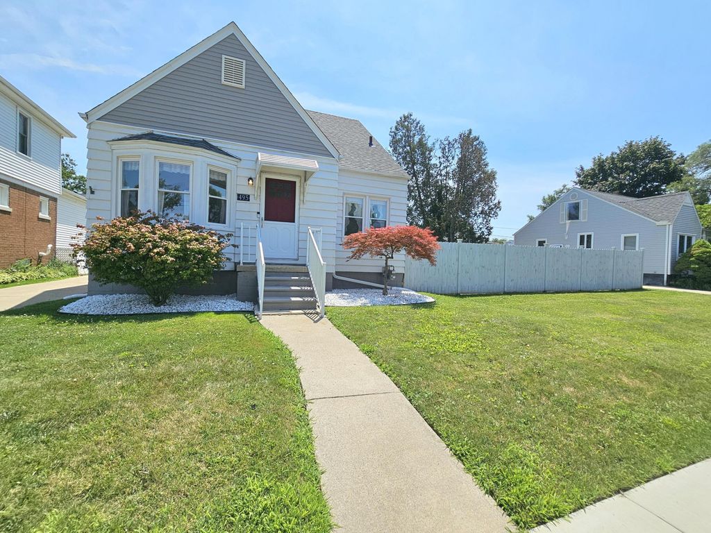 495 North Drive, Wyandotte city