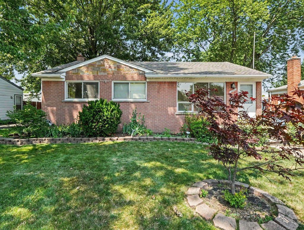 32740 Grandview Avenue, Westland city
