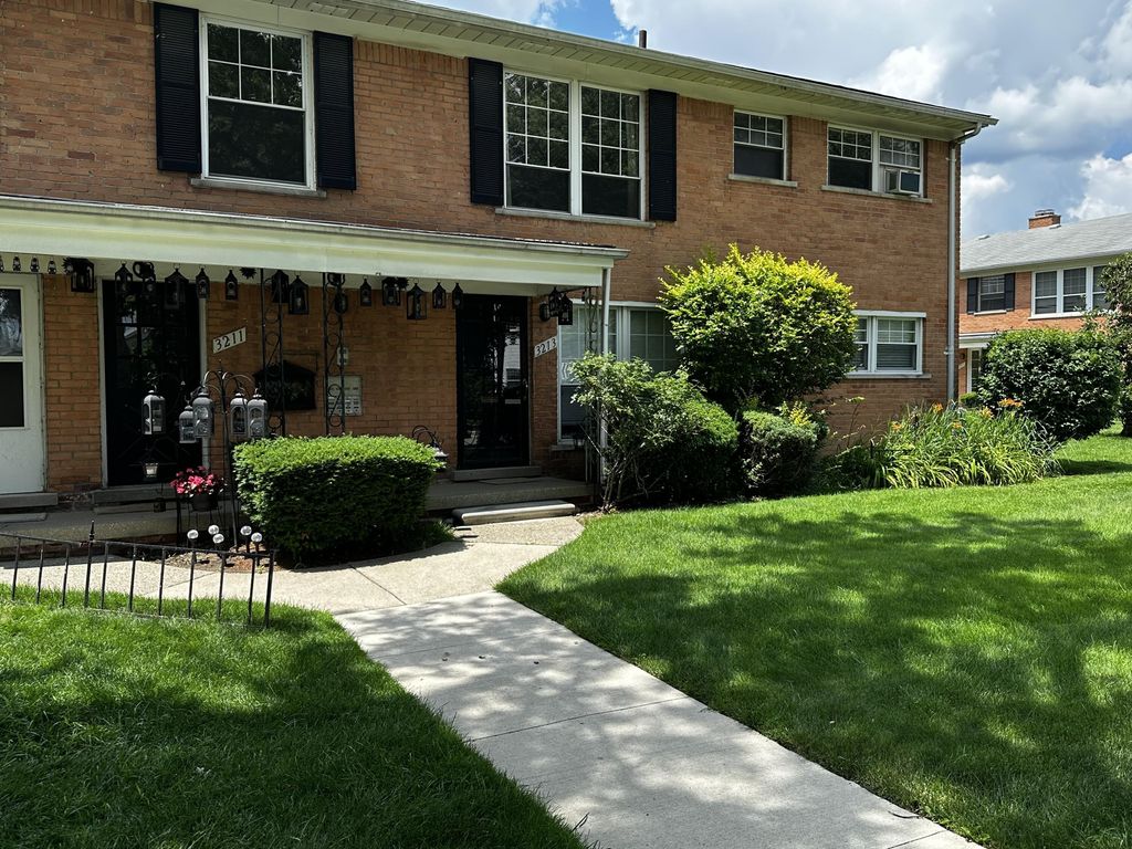 3213 Benjamin Avenue Building: 14 Unit: 3, Royal Oak