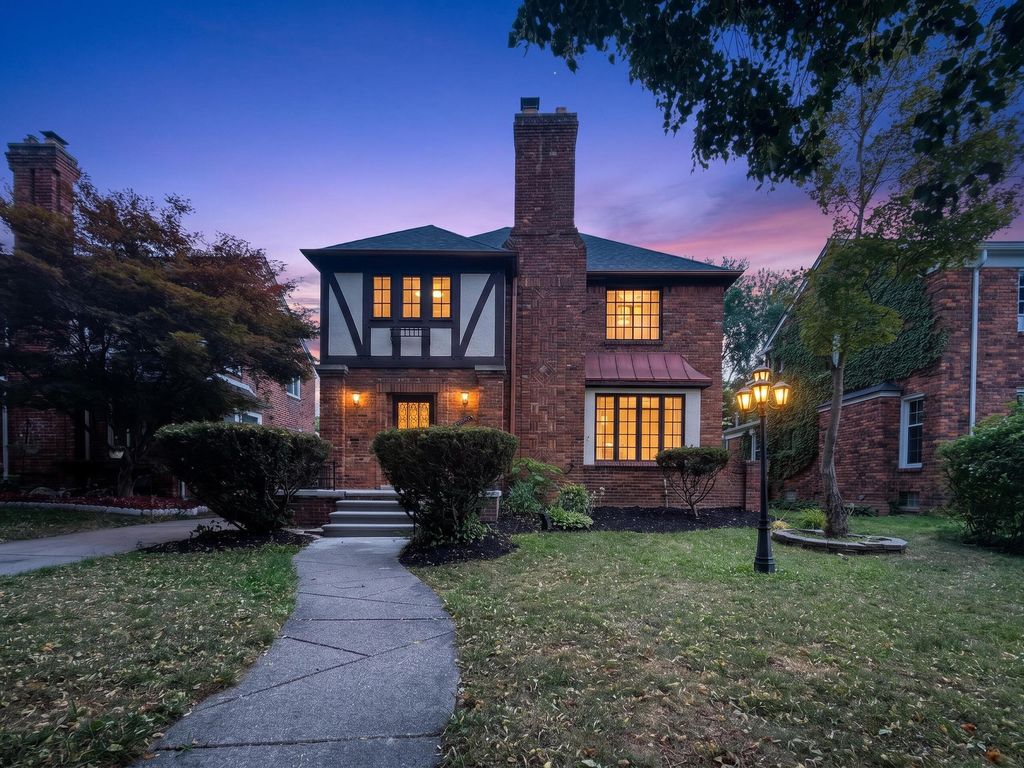 16814 Edinborough Road, Detroit city