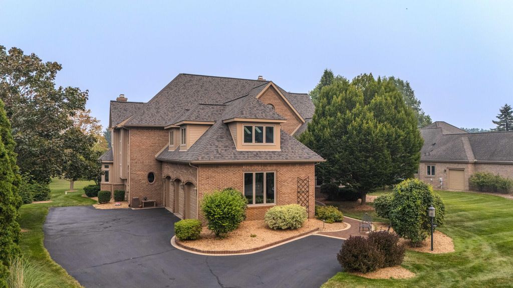 3237 Heather Road, Lodi township