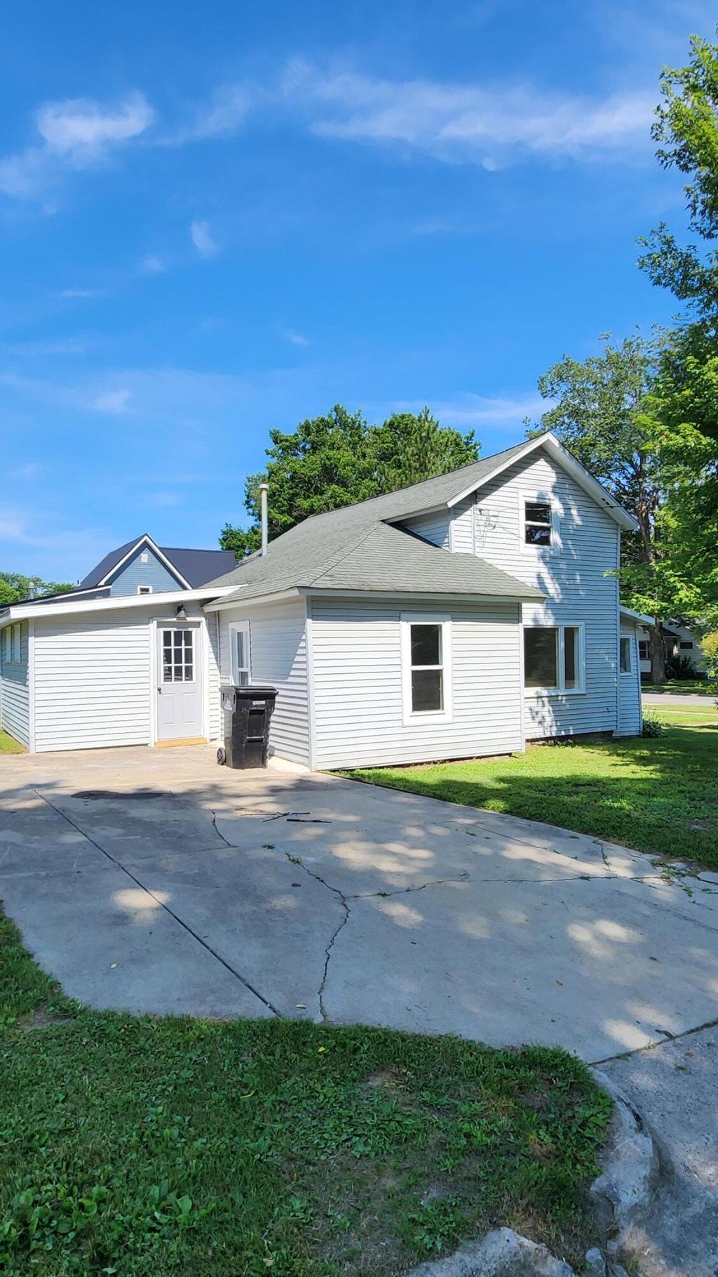 436 E Marshall Street, Hastings city