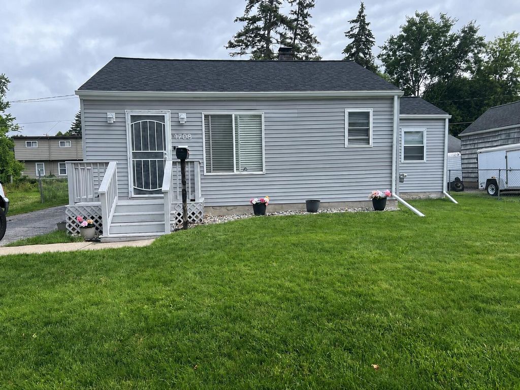 1708 Division Street, Saginaw city