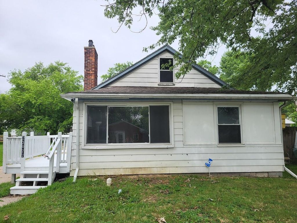 23077 Piper Avenue, Eastpointe city
