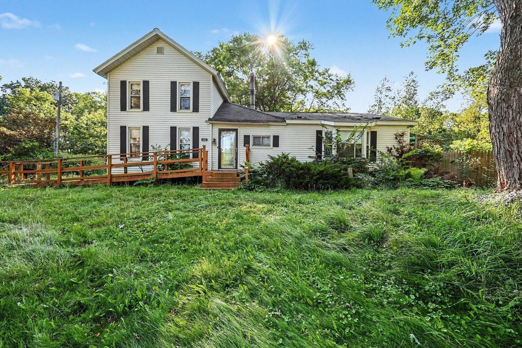 4325 Moscow Road, Spring Arbor township