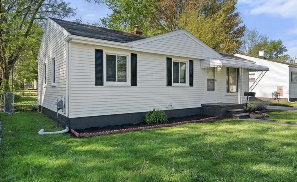 11354 Jackson Avenue, Warren city