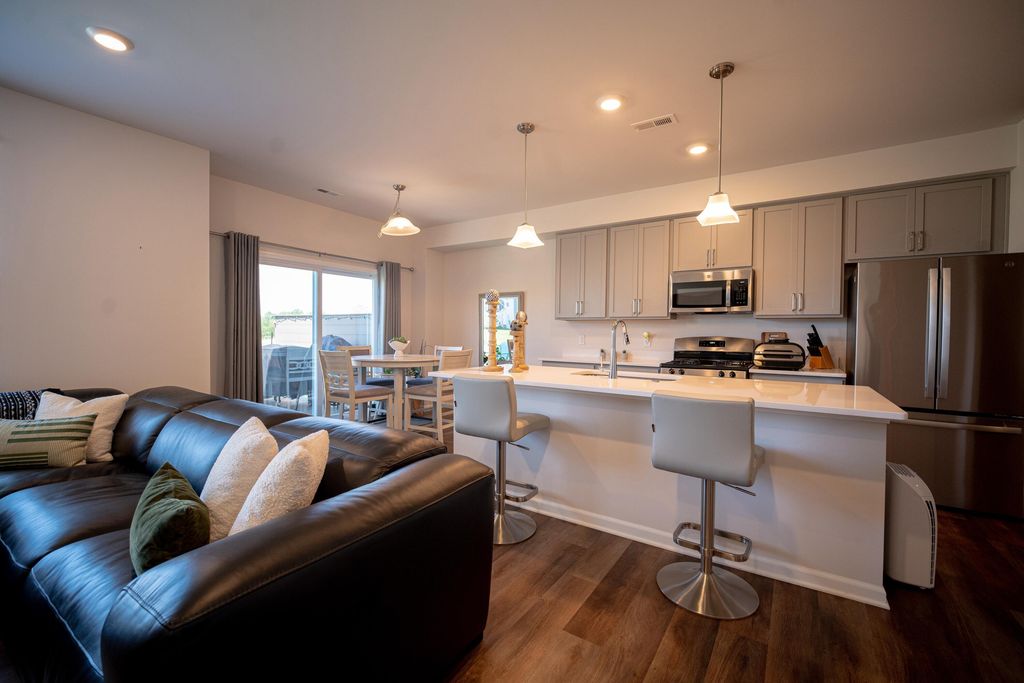 302 Angus Lane, Saline