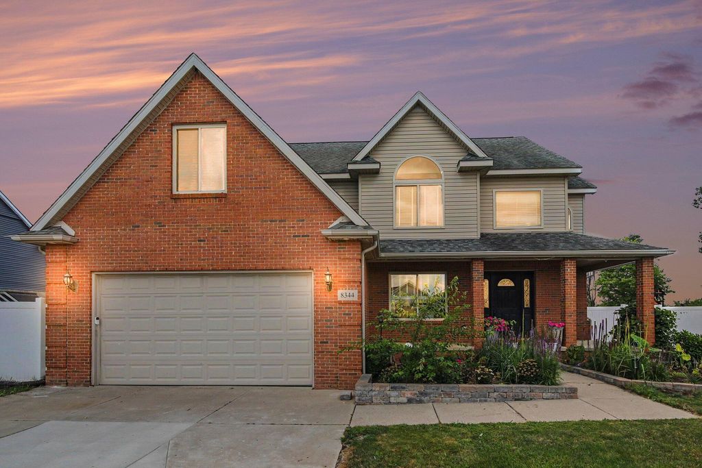 8344 Jack Pine Circle, Augusta charter township