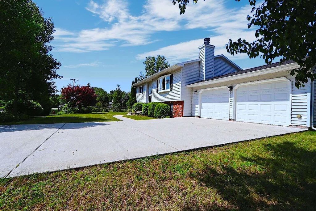 146 6th Street, Oscoda charter township