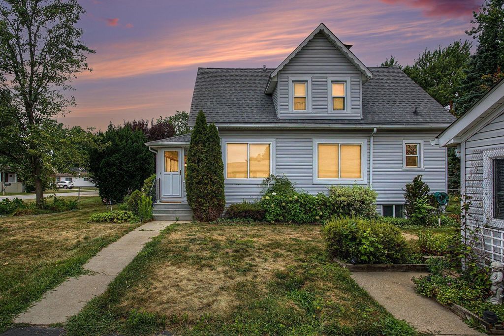 2901 Hartline Drive, Rochester Hills city