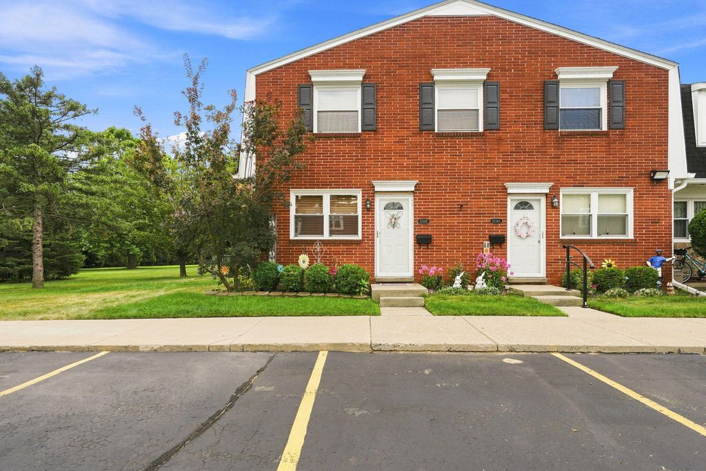 45168 Kensington Street, Utica city