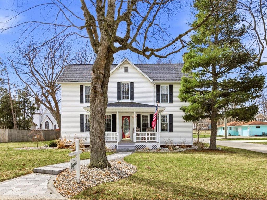 119 Union Street, Port Austin township