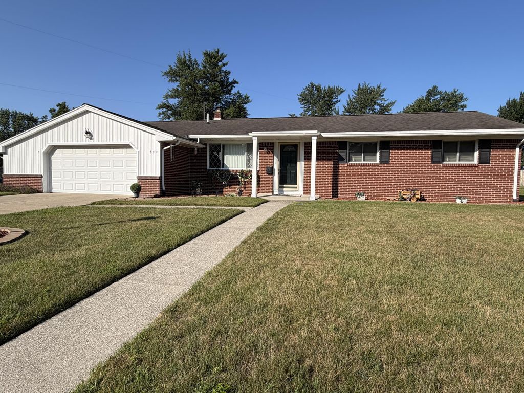 450 College Park Drive, Adrian city