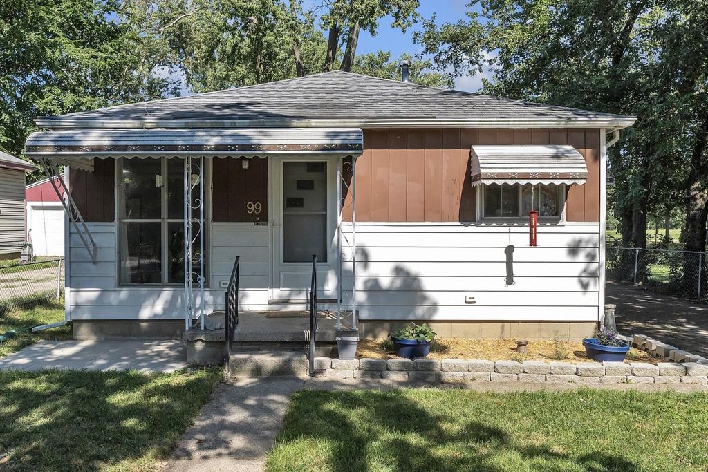 99 Devonshire Street, Ypsilanti charter township