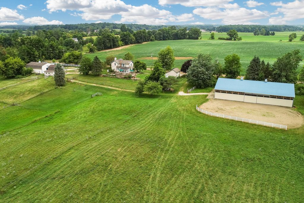 7310 Steinbach Road, Freedom township