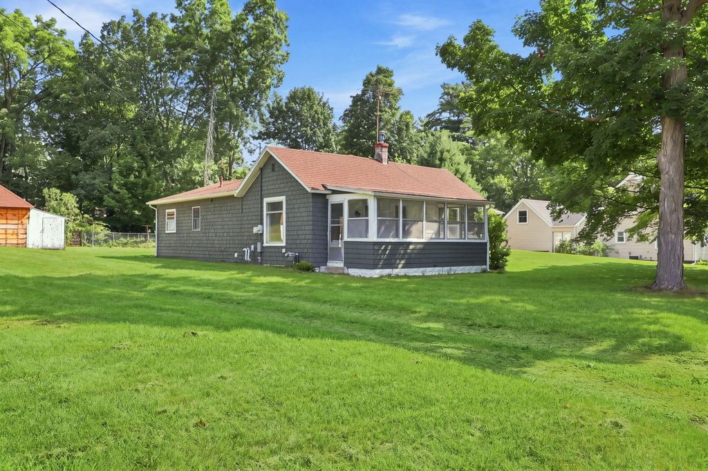 221 E Colfax Street, Hastings city