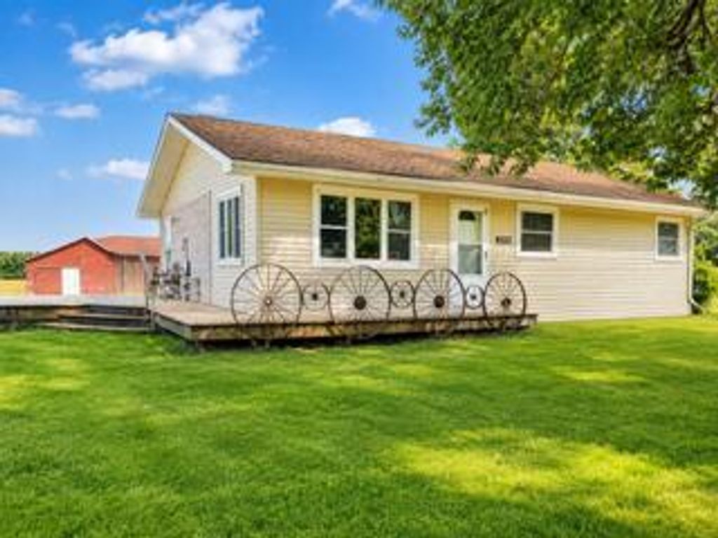 2248 N Goetze Road, Forester township