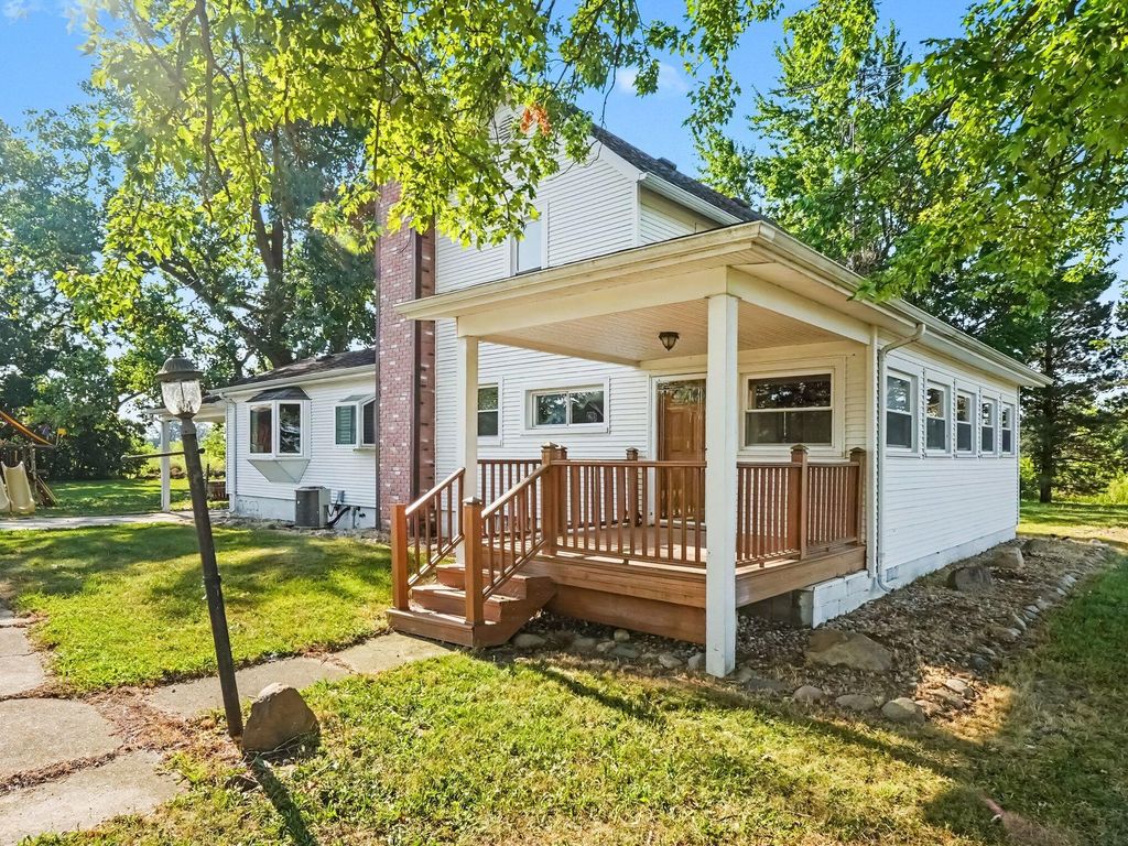 11484 Dennison Road, Milan township