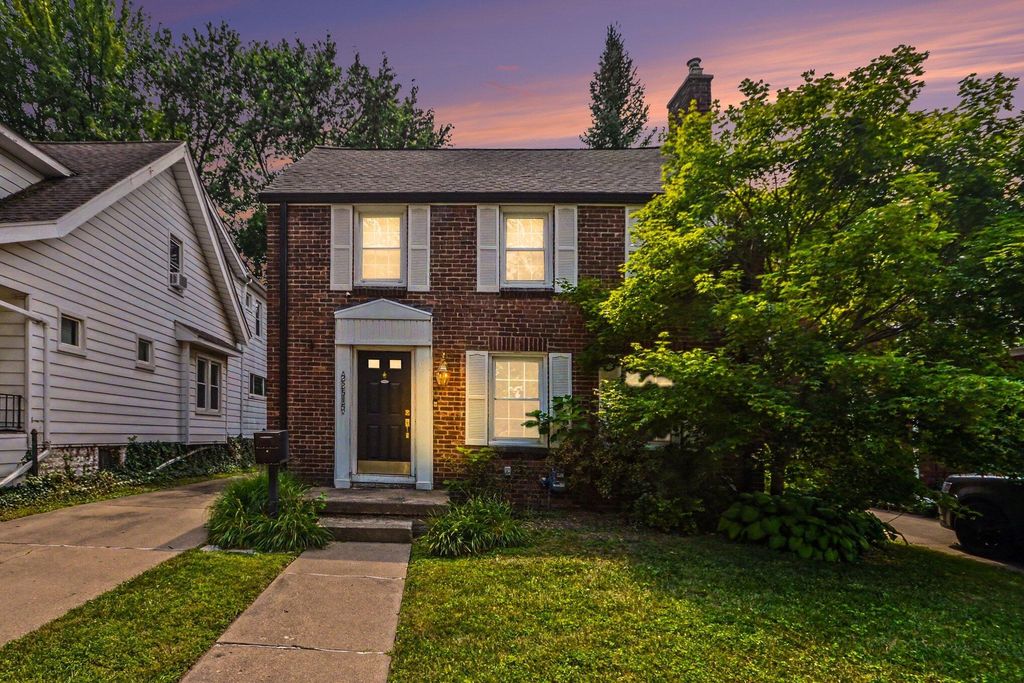 22515 Gregory Street, Dearborn city