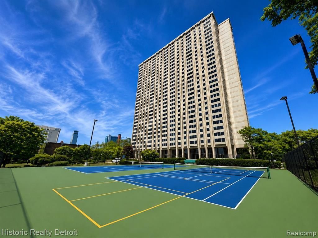 1300 E Lafayette Street Unit: 305, Detroit city