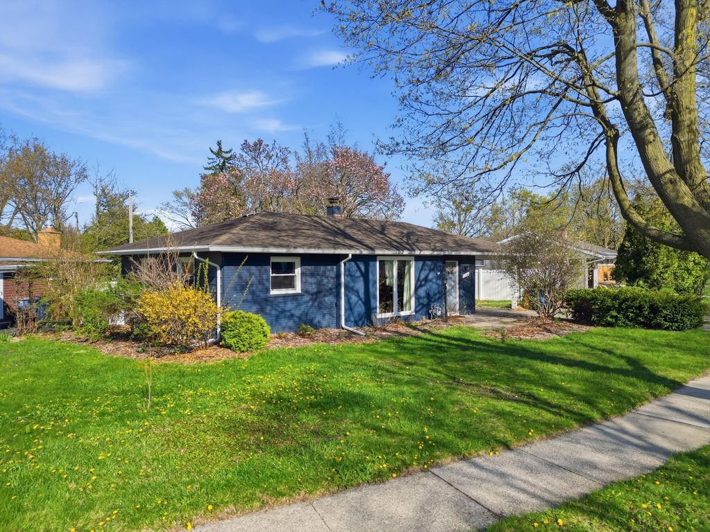 1181 Kay Parkway, Ann Arbor