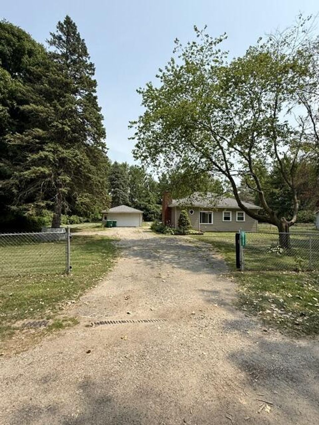 14183 Sheldon Road, Van Buren charter township