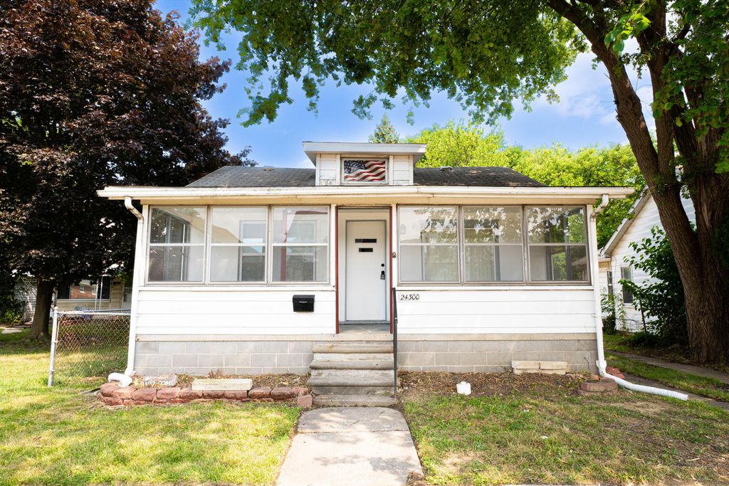 24300 Melrose Avenue, Eastpointe city