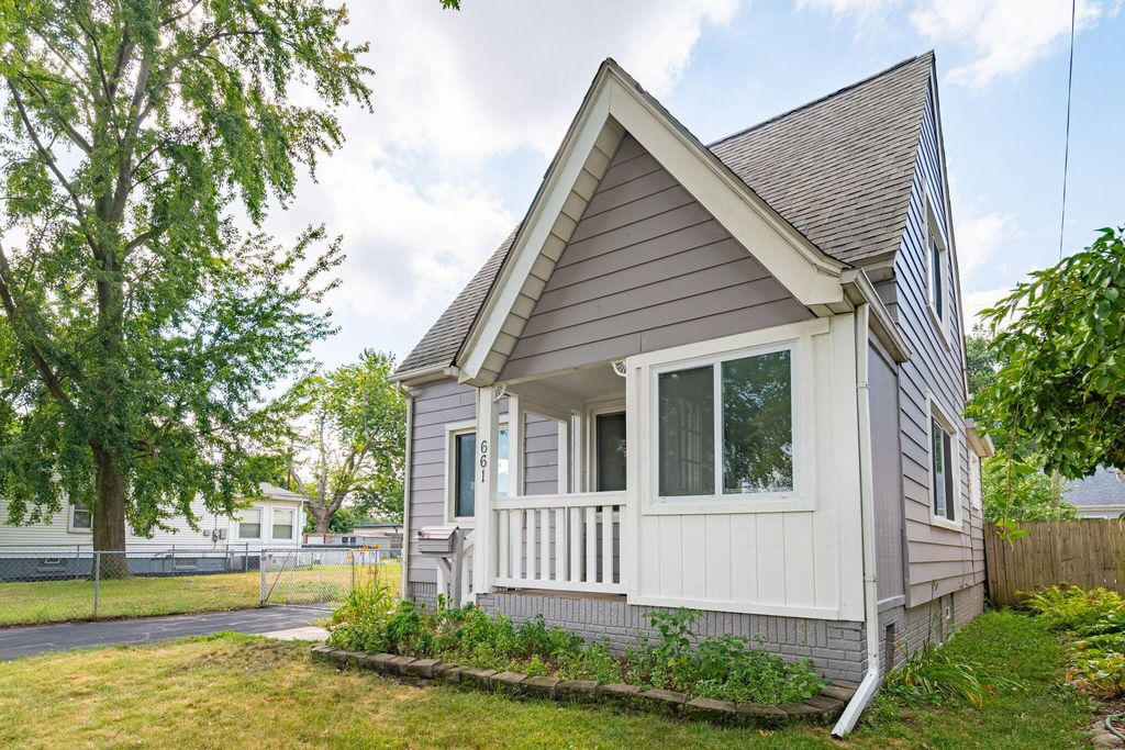 661 W Coy Avenue, Hazel Park city