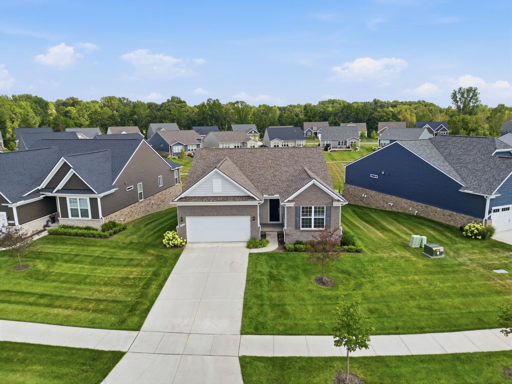 30137 Turtle Creek Circle, Lyon charter township