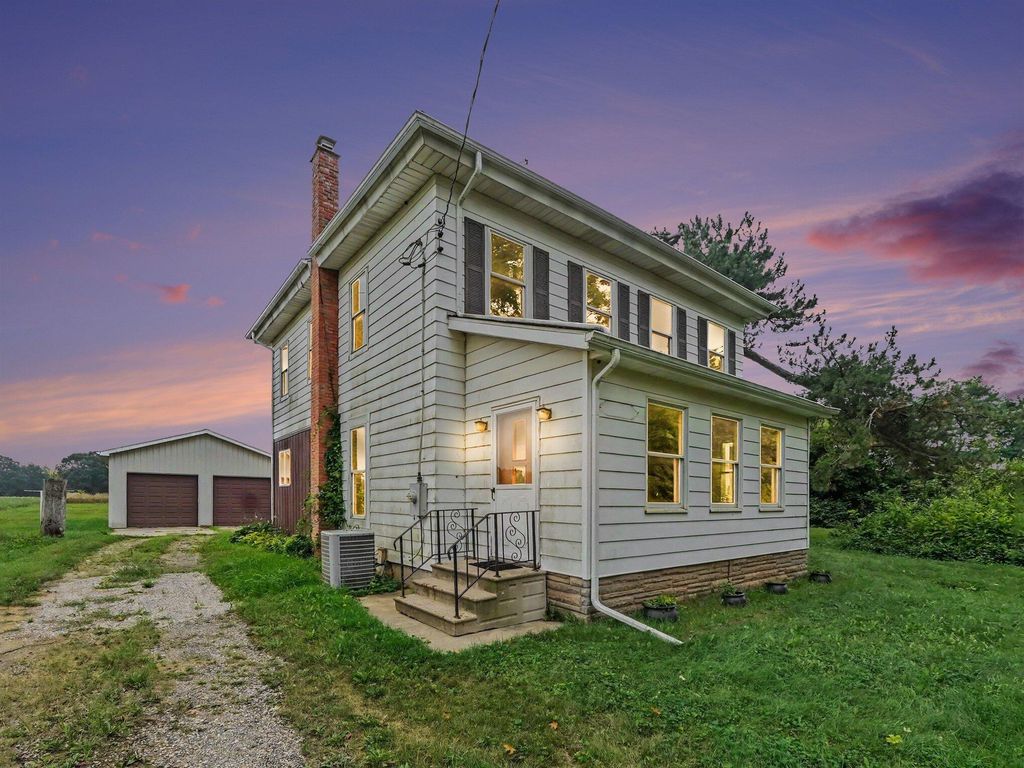 8857 Beeman Road, Lyndon township