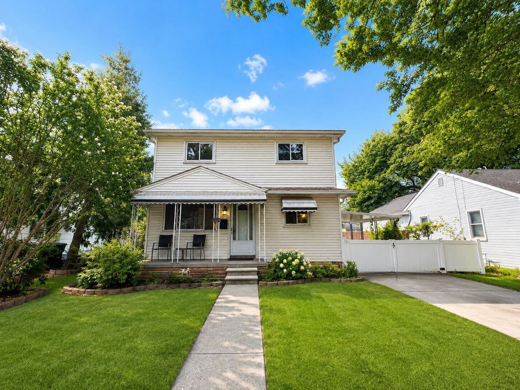 11920 Cavell Street, Livonia city