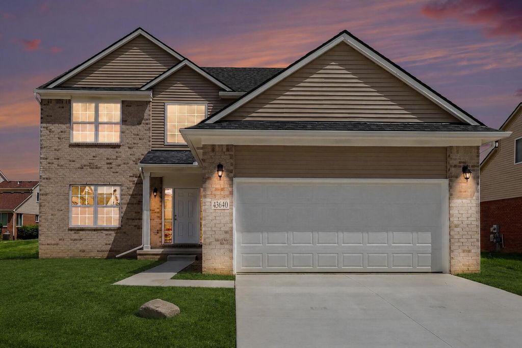 43640 S Timberview Drive, Van Buren charter township