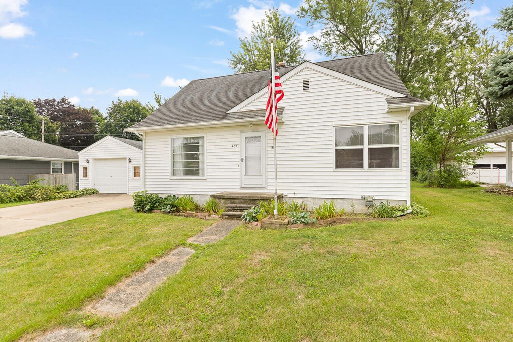 402 Seneca Street, Tecumseh city