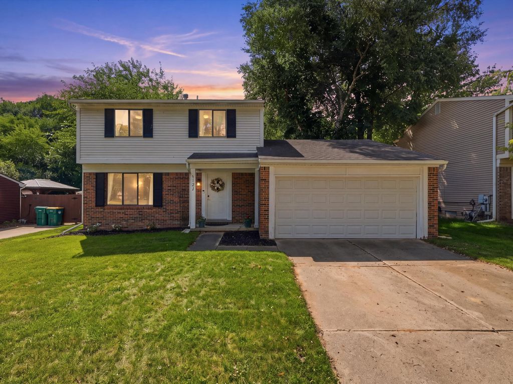 1127 Rue Deauville Boulevard, Ypsilanti charter township