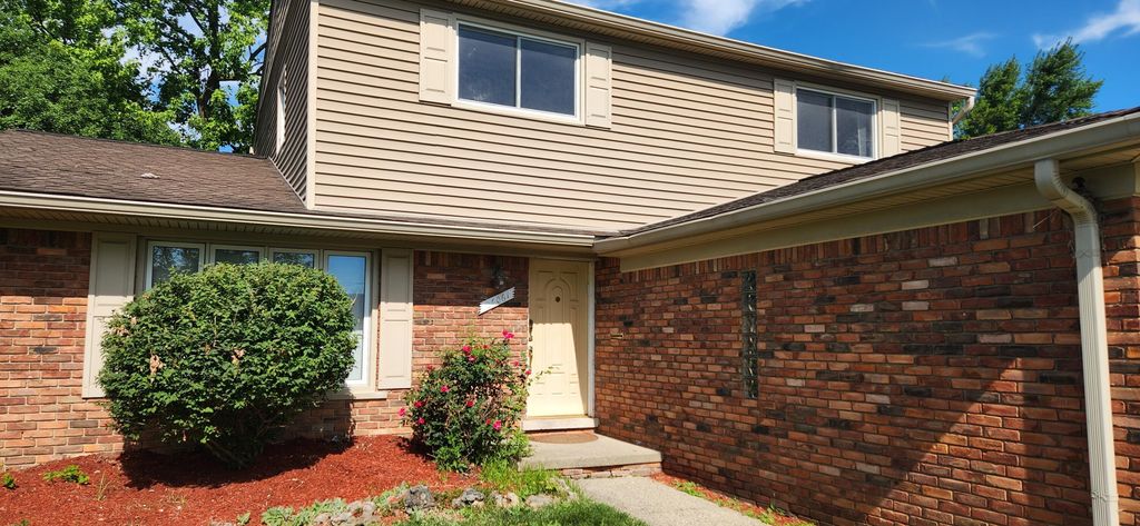 26061 Marlowe Place, Oak Park city