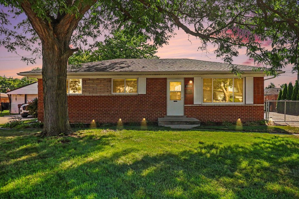 33826 Brookshire Drive, Sterling Heights city