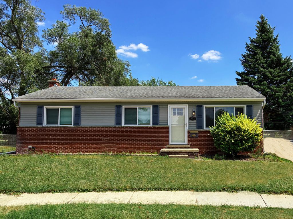 9358 Marie Court, Livonia city