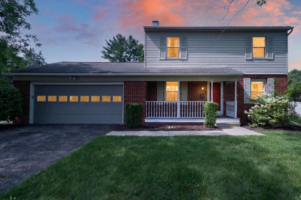 307 Miami Court, Tecumseh city