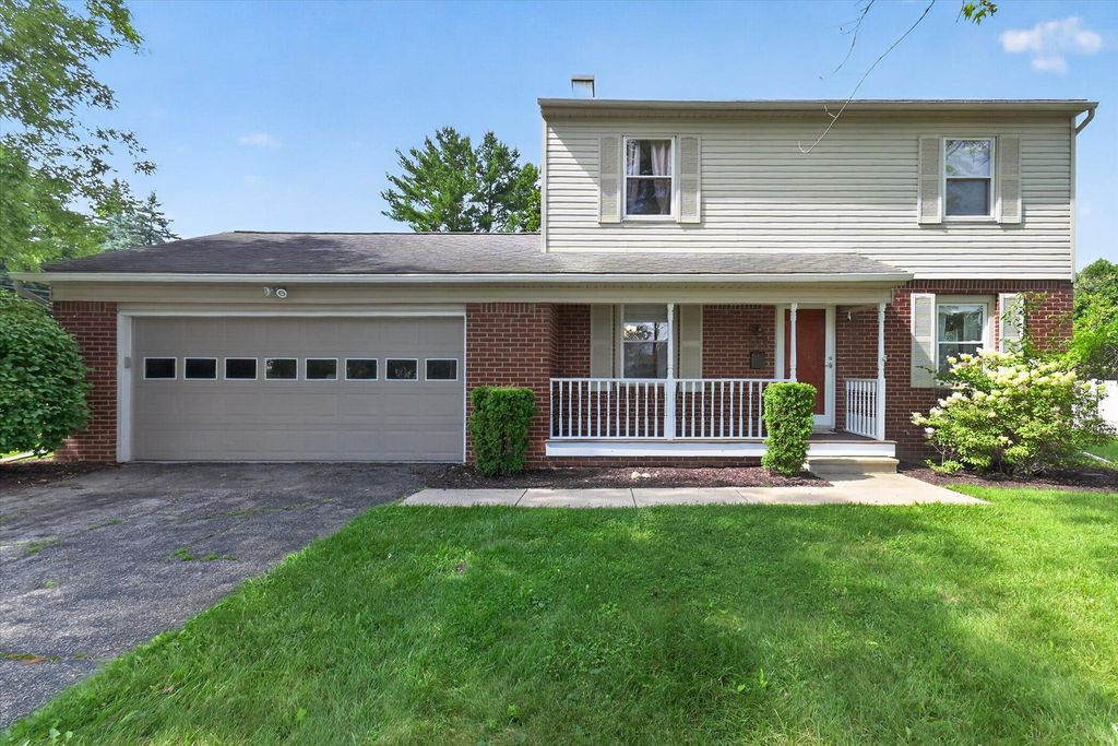 307 Miami Court, Tecumseh