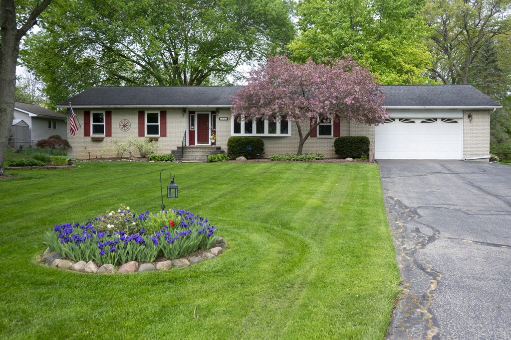 4546 Rohr Road, Independence charter township